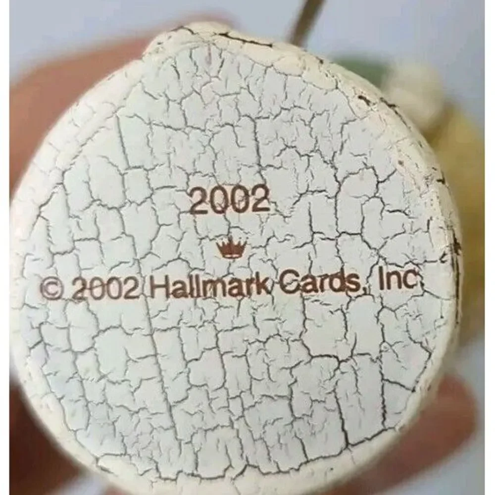 Vtg HALLMARK Keepsake 2002 YULETIDE SANTA Memories‎ Of Christmas Ornament 4.5 